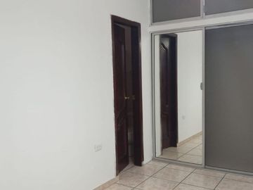Vendo departamento en Cdla. Kennedy nueva