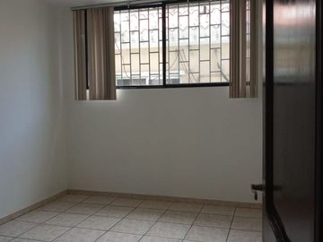Vendo departamento en Cdla. Kennedy nueva