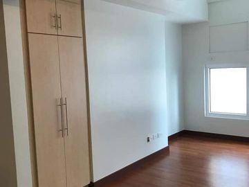 rent to own condo in pasong tamo buendia chino roces makati