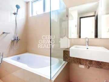1 Bedroom with Balcony for Sale in Mactan Lapu-Lapu