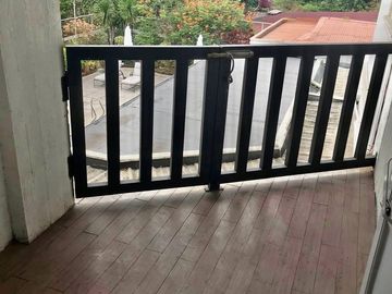 5 Bedroom House & Lot With Swimming Pool For Sale at Beverly Hills Subdivision Antipolo