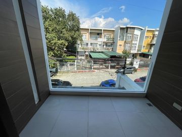 Inviting Brand New House & Lot Don Antonio Heights Q.C. Philhomes - Kenneth Matias