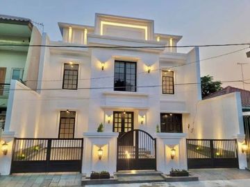 DIJUAL Rumah baru design Colonial Modern di Kertajaya Indah