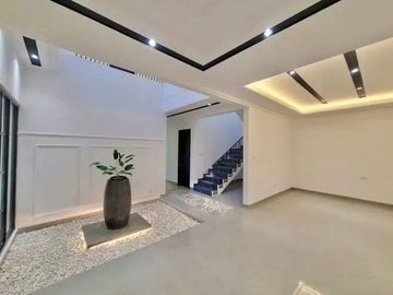 DIJUAL Rumah baru design Colonial Modern di Kertajaya Indah