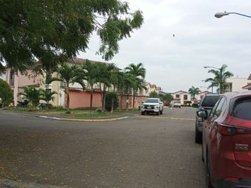 Vendo casa en Babahoyo