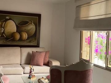 SE VENDE CASA MULTIFAMILIR DE TRES PISOS CON TERRAZA. BARRIO FÁTIMA, TULUÁ (VALLE).