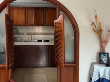 SE VENDE CASA MULTIFAMILIR DE TRES PISOS CON TERRAZA. BARRIO FÁTIMA, TULUÁ (VALLE).