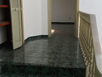 Parte baja del fraccionamiento a tres calles de  Bernardo Quintana