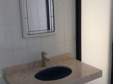 Parte baja del fraccionamiento a tres calles de  Bernardo Quintana