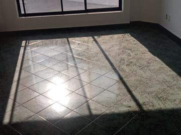 Parte baja del fraccionamiento a tres calles de  Bernardo Quintana