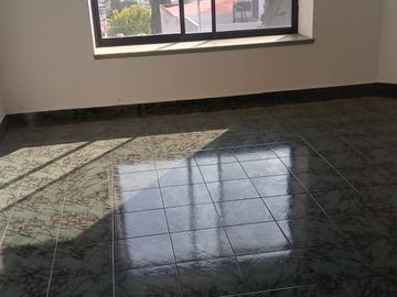 Parte baja del fraccionamiento a tres calles de  Bernardo Quintana