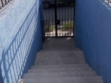 Parte baja del fraccionamiento a tres calles de  Bernardo Quintana