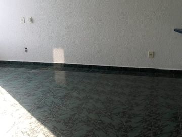 Parte baja del fraccionamiento a tres calles de  Bernardo Quintana