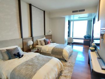 Elegantly Furnished 3 Bedroom for Sale at Horizon Homes at Shangri-la at The Fort
