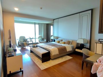 Elegantly Furnished 3 Bedroom for Sale at Horizon Homes at Shangri-la at The Fort