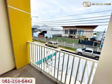 📢 Golden Town Suksawat - Phuttha Bucha 2-storey townhome near the BTS, Bang Pakok Subdistrict, Rat Burana District