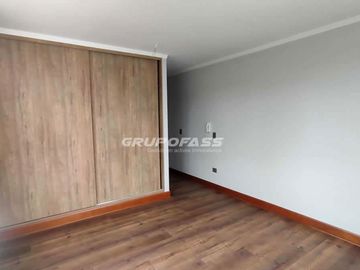 3 dormitorios semi nuevo de lujo en Los Almendros en Reñaca