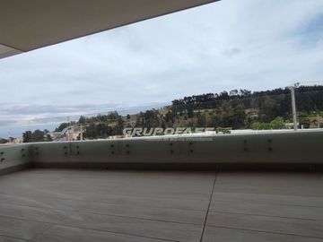 3 dormitorios semi nuevo de lujo en Los Almendros en Reñaca