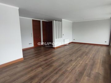 3 dormitorios semi nuevo de lujo en Los Almendros en Reñaca