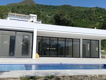 VENDO HERMOSA CASA CAMPESTRE PARA ESTRENAR EN VILLETA CUNDINAMARCA