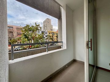 ¡OPORTUNIDAD! Se Vende Departamento Santiago Centro.