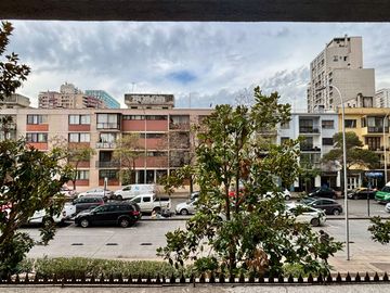 ¡OPORTUNIDAD! Se Vende Departamento Santiago Centro.