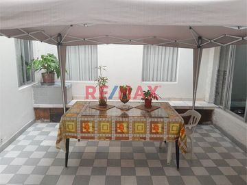 VENTA DE CASA 3 PISOS - BELLAVISTA- CALLAO