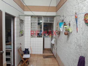 VENTA DE CASA 3 PISOS - BELLAVISTA- CALLAO