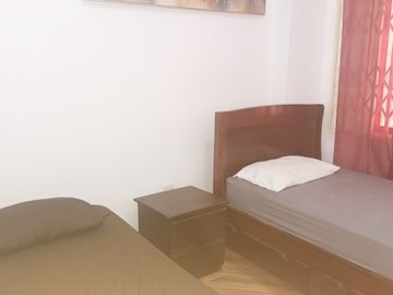CASA DE DEPARTAMENTOS CON PISCINA EN VENTA EN CRUCITA A POCOS METROS DEL MALECÓN