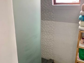 Se Vende Departamento, remodelado, Metro Lo Vial, 2 Dormitorios 1 Oficina 2 Baños Cocina cerrada Estacionamiento y Bodega