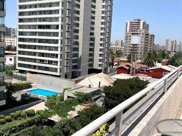 Se Vende Departamento, remodelado, Metro Lo Vial, 2 Dormitorios 1 Oficina 2 Baños Cocina cerrada Estacionamiento y Bodega