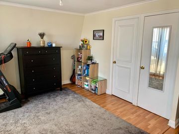 Se Vende Departamento, remodelado, Metro Lo Vial, 2 Dormitorios 1 Oficina 2 Baños Cocina cerrada Estacionamiento y Bodega