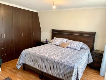 Se Vende Departamento, remodelado, Metro Lo Vial, 2 Dormitorios 1 Oficina 2 Baños Cocina cerrada Estacionamiento y Bodega