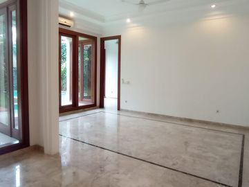 House with Garden & Pool For Rent, at Kemang South Jakarta