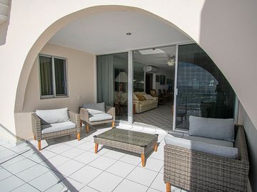 VENTA- Departamento frente al mar en Playa Escondida, Mazatlan