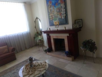 PENTHOUSE DE DOS DEPARTAMENTOS EN VENTA, QUITO EL BATÁN ALTO, ÚTIL 450 M², $400.000