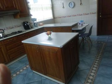PENTHOUSE DE DOS DEPARTAMENTOS EN VENTA, QUITO EL BATÁN ALTO, ÚTIL 450 M², $400.000