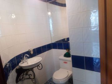 PENTHOUSE DE DOS DEPARTAMENTOS EN VENTA, QUITO EL BATÁN ALTO, ÚTIL 450 M², $400.000