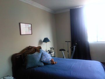 PENTHOUSE DE DOS DEPARTAMENTOS EN VENTA, QUITO EL BATÁN ALTO, ÚTIL 450 M², $400.000