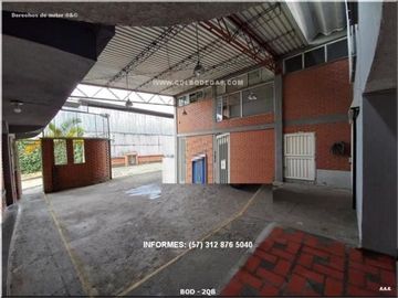 ALQUILER DE BODEGA DE 1400 MTS2, AMPLIAS ZONAS DE ESTACIONAMIENTO IDEAL PARA TU EXITO EMPRESARIAL.
