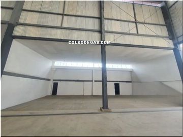 ALQUILER DE BODEGA DE 1400 MTS2, AMPLIAS ZONAS DE ESTACIONAMIENTO IDEAL PARA TU EXITO EMPRESARIAL.