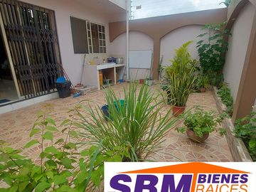 En La Parroquia El Cambio Se Vende Linda Casa Independiente Amplia de 3 Dormitorios
