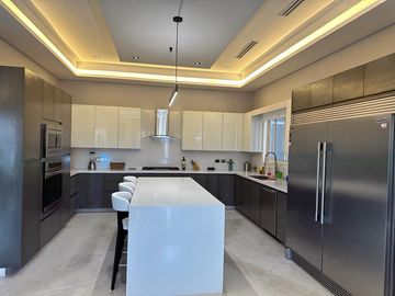 Casa en Venta, Fracc. La Joya (Carr Nac)