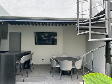 Casa en Venta, Fracc. La Joya (Carr Nac)