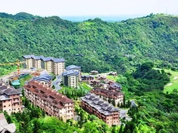 For Sale: Tagaytay Highlands 3 Bedroom Condo with Mountain View , Cool and Secured