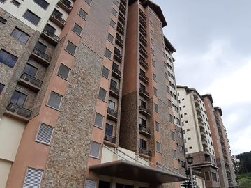 For Sale: Tagaytay Highlands 3 Bedroom Condo with Mountain View , Cool and Secured