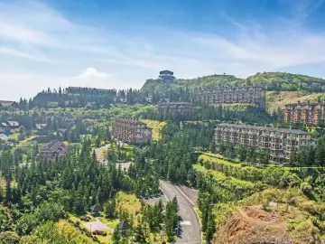 For Sale: Tagaytay Highlands 3 Bedroom Condo with Mountain View , Cool and Secured