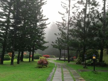 For Sale: Tagaytay Highlands 3 Bedroom Condo with Mountain View , Cool and Secured
