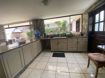 CASA DE VENTA EN EL BOSQUE: UBICACIÓN ESTRATÉGICA, PARA USO COMERCIAL O RESIDENCIAL 340 M2, $350.000