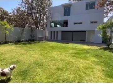 Casa En Venta En Colonia El Palomar, Tlajomulco De Zúñiga, Jalisco